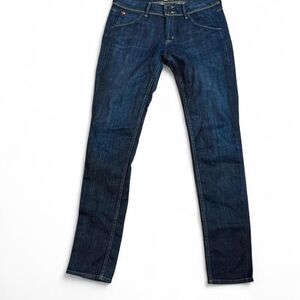 Hudson‎ women’s skinny jeans in a dark wash, size 28